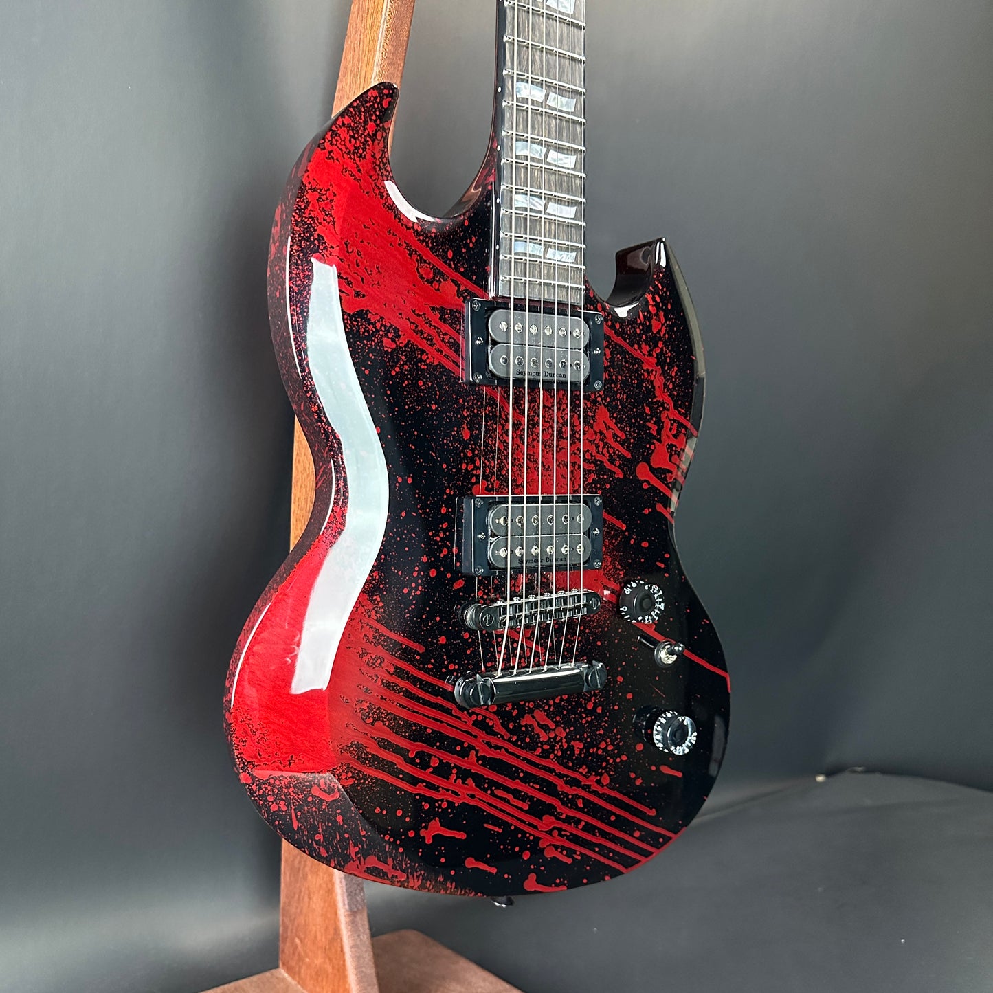 Used ESP USA Viper Black Blood Splatter w/case TSU18820