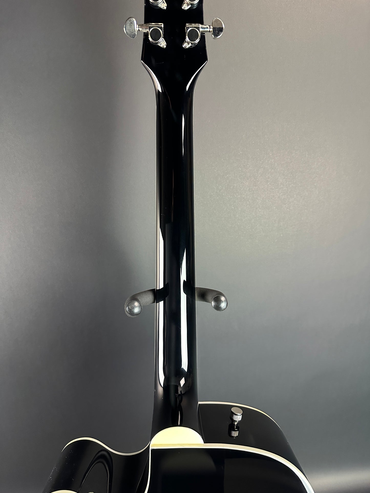 Back of neck of Used Gretsch G5013CE Rancher Black.