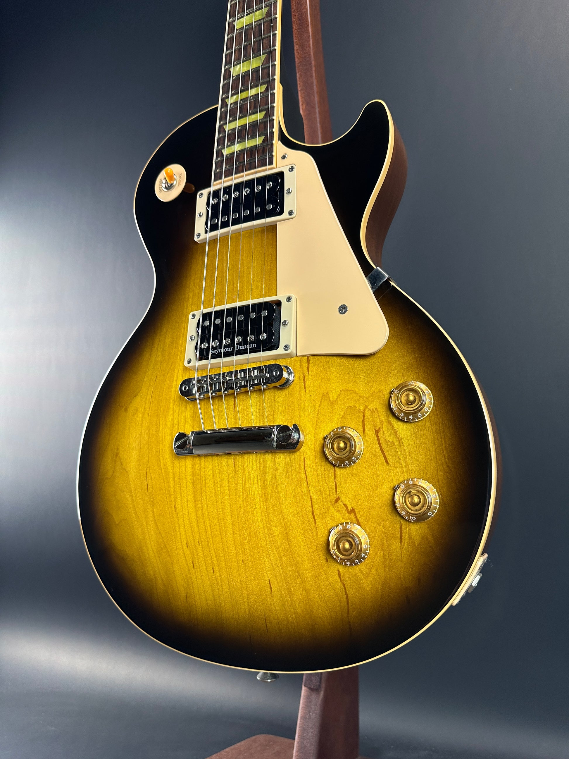 Front angle of Used 2006 Gibson Les Paul Classic.