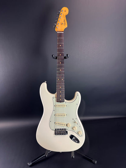 Full front of Used Fender American Vintage II Strat '61 Olympic White.