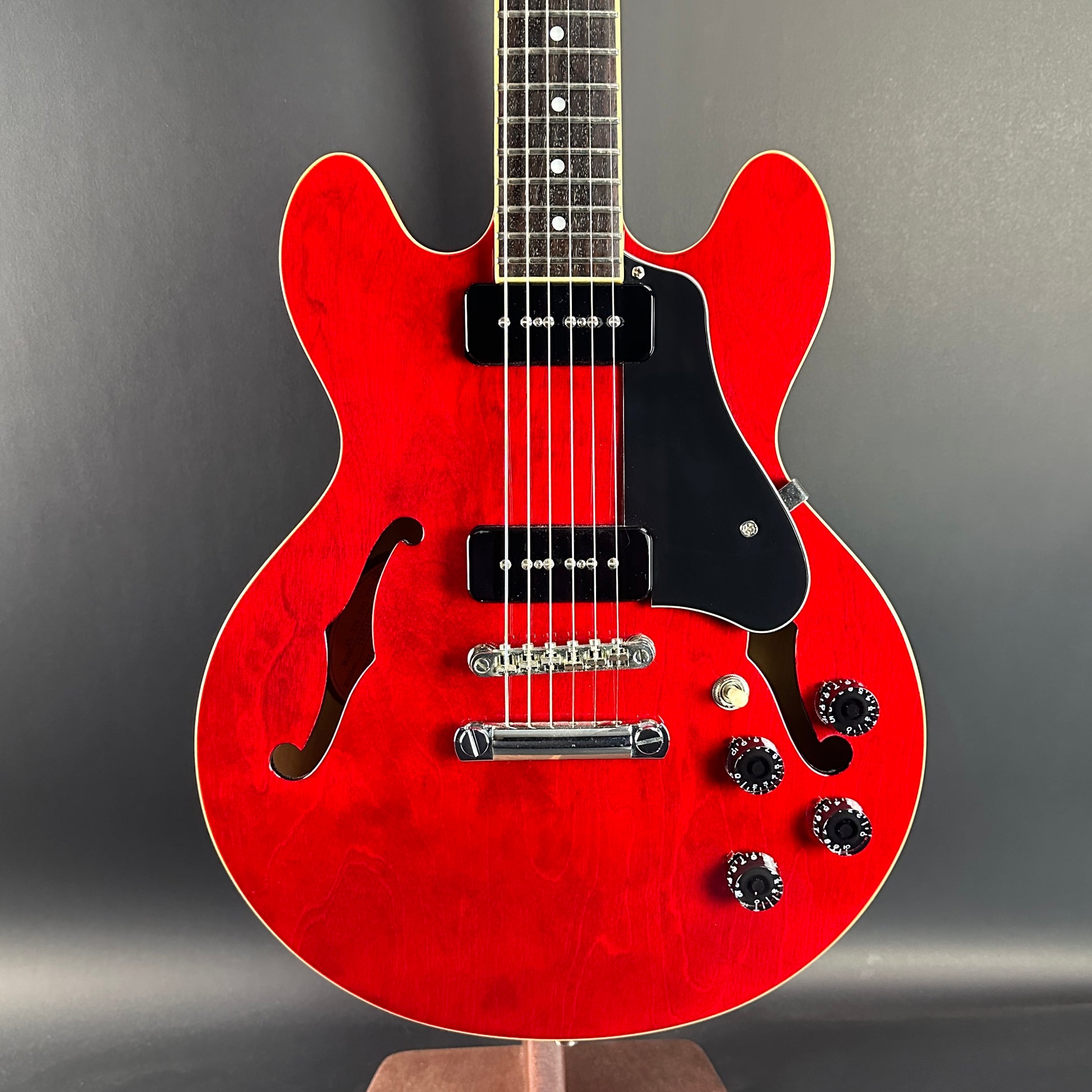 Front of Used Epiphone ES-339 Pro P90 Red.