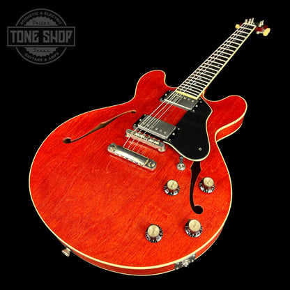 Front angle of Collings I35-LC Vintage Faded Cherry.