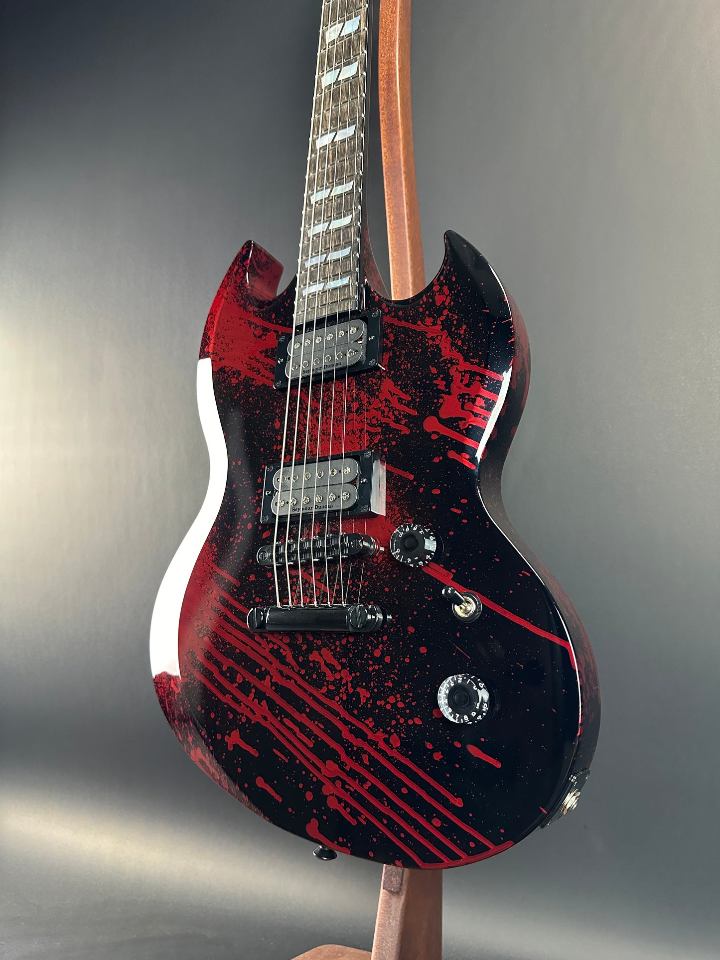 Used ESP USA Viper Black Blood Splatter w/case TSU18820