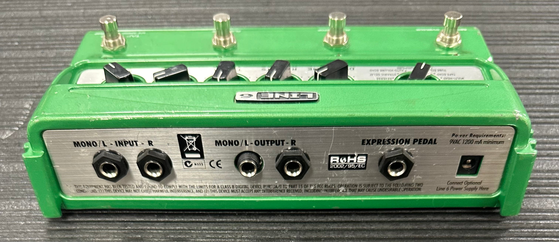 Back of Used Line 6 DL4 Delay/Looper TSS4212