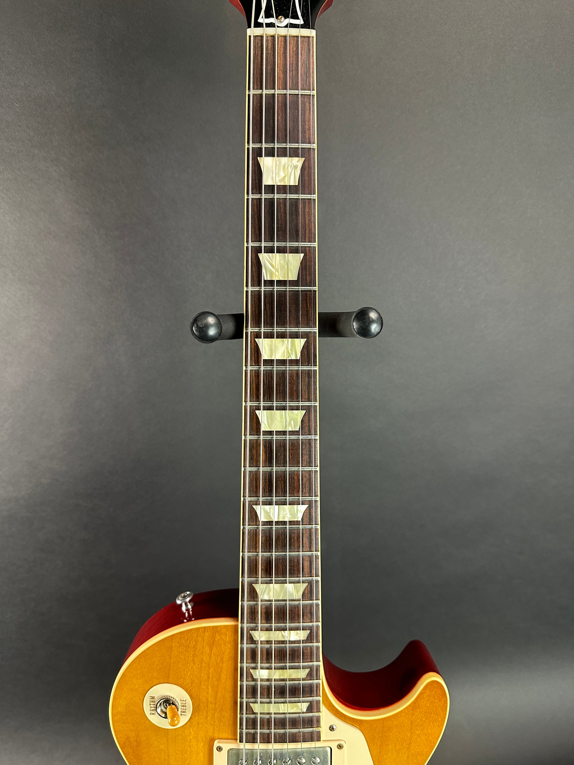 Fretboard of Used 2014 Custom Shop Gibson 1958 Les Paul Lemonburst VOS.