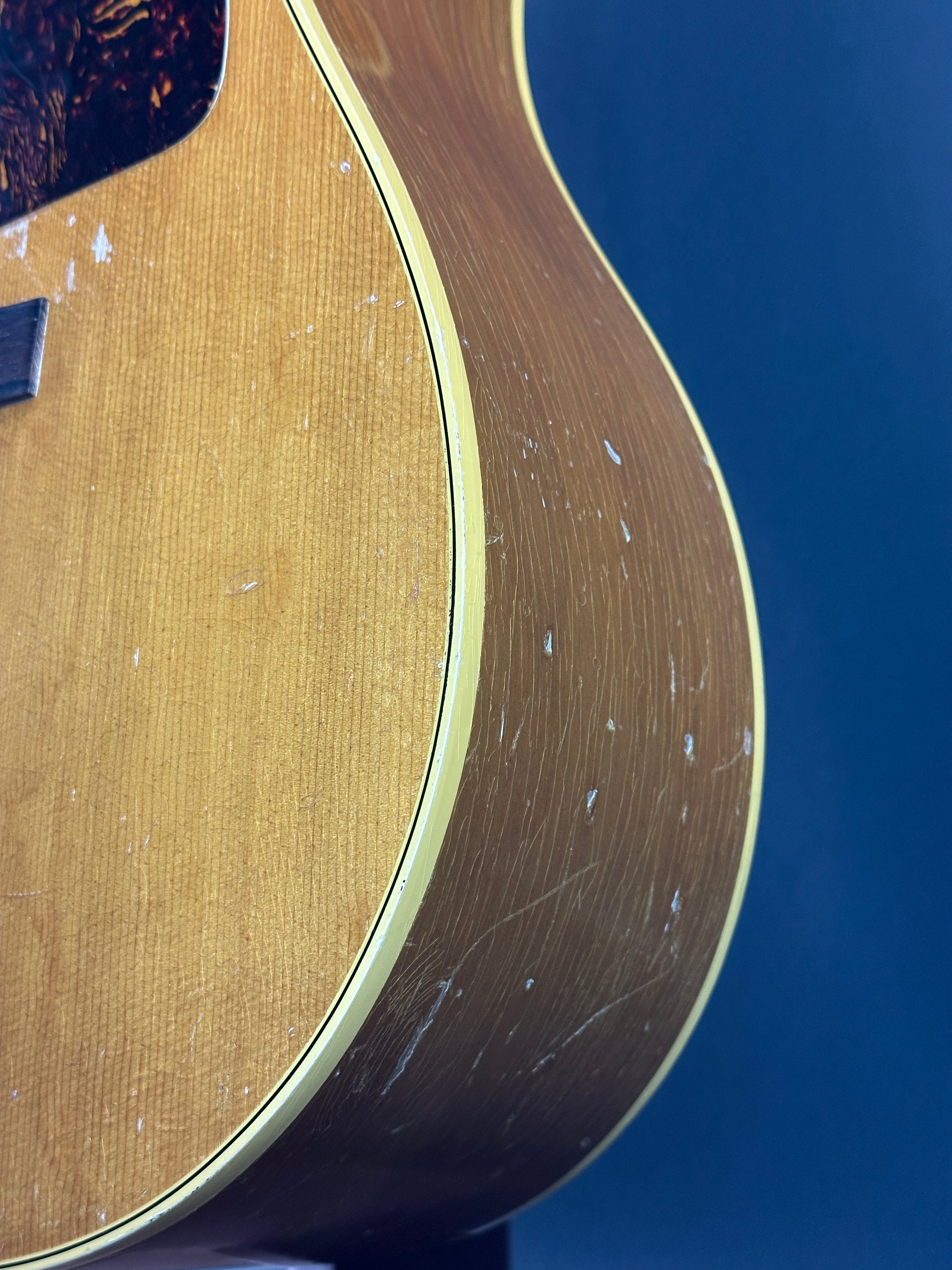 Wear on side of Vintage 1967 Epiphone Texan FT79N Natural.