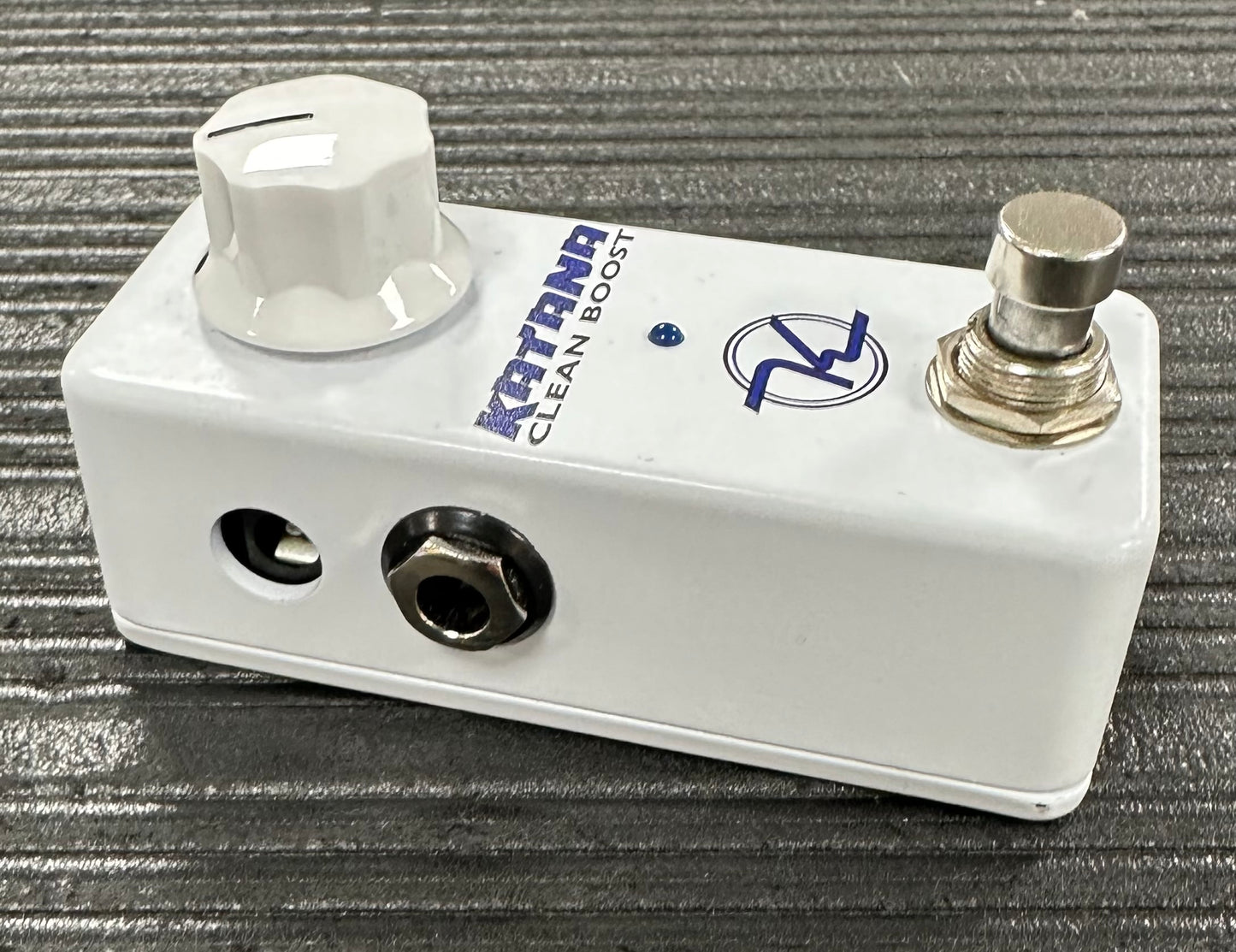 Side of Used Keeley Katana Mini Clean Boost Pedal TSS4091