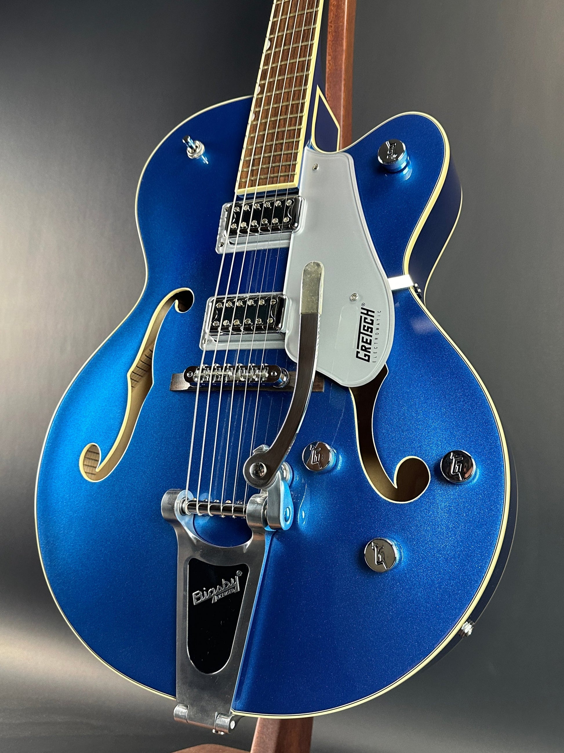 Front angle of Used Gretsch G5420T Blue.