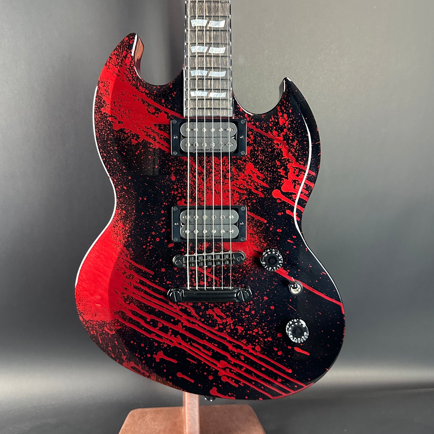 Used ESP USA Viper Black Blood Splatter w/case TSU18820