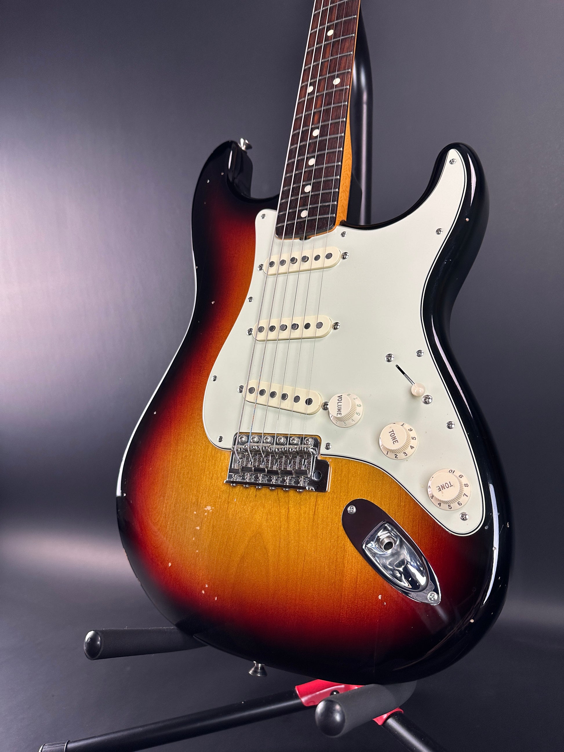 Front angle of Used Fender Classic Series '60s Stratocaster 3 Tone Sunburst.