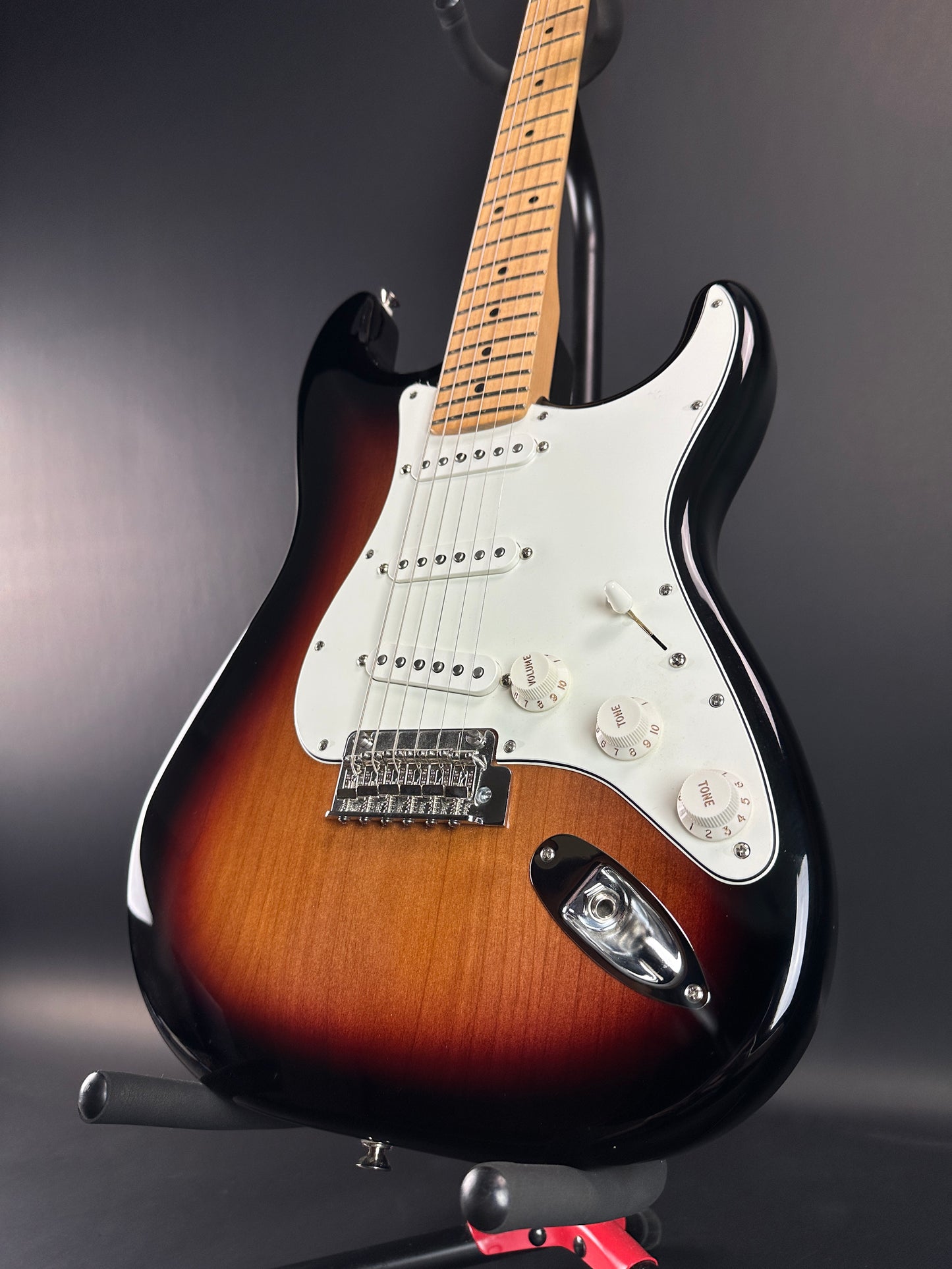 Front angle of Used Fender Player Strat 3 Color Sunburst.