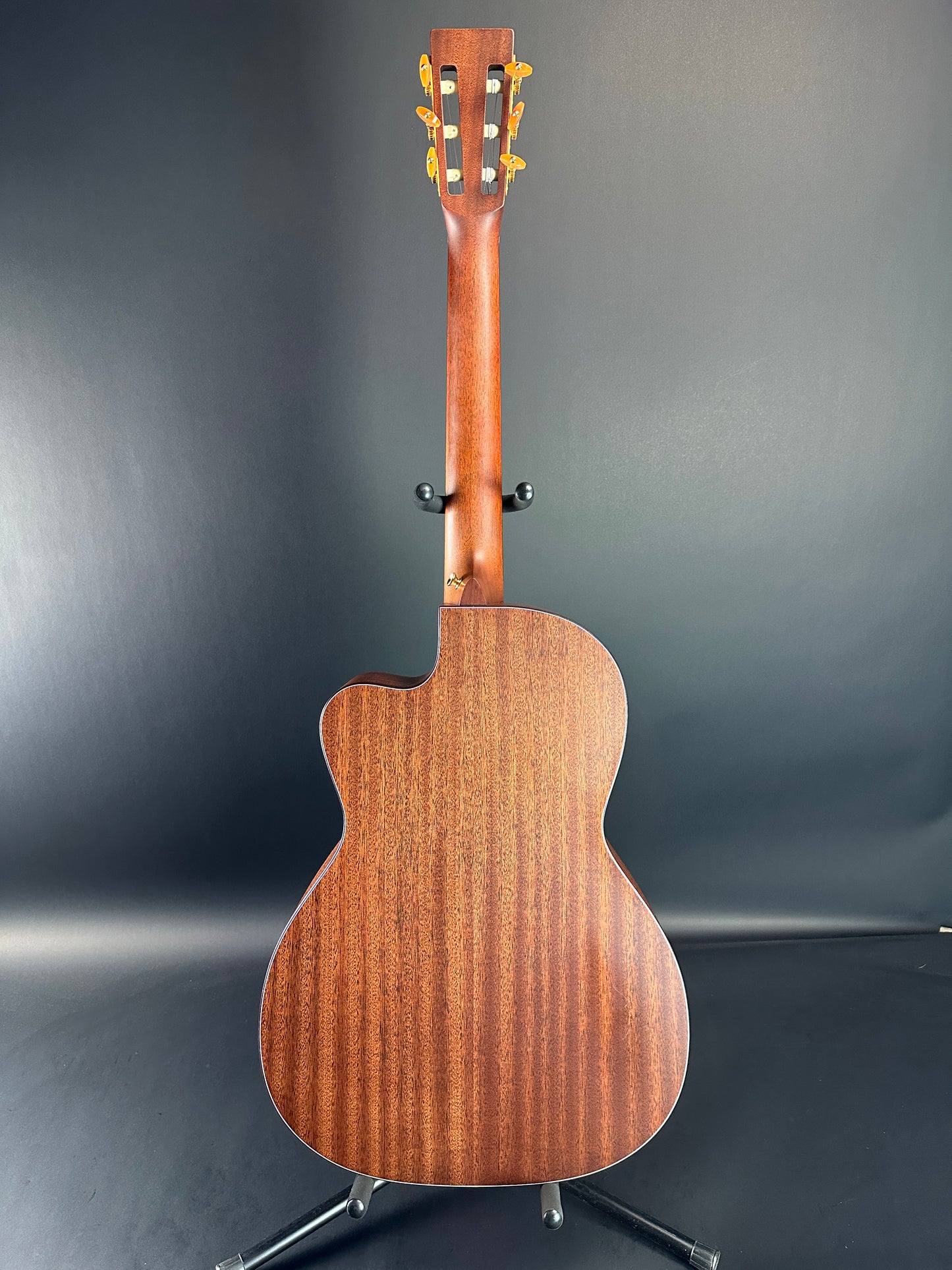 Full back of Used Martin 000C Nylon.