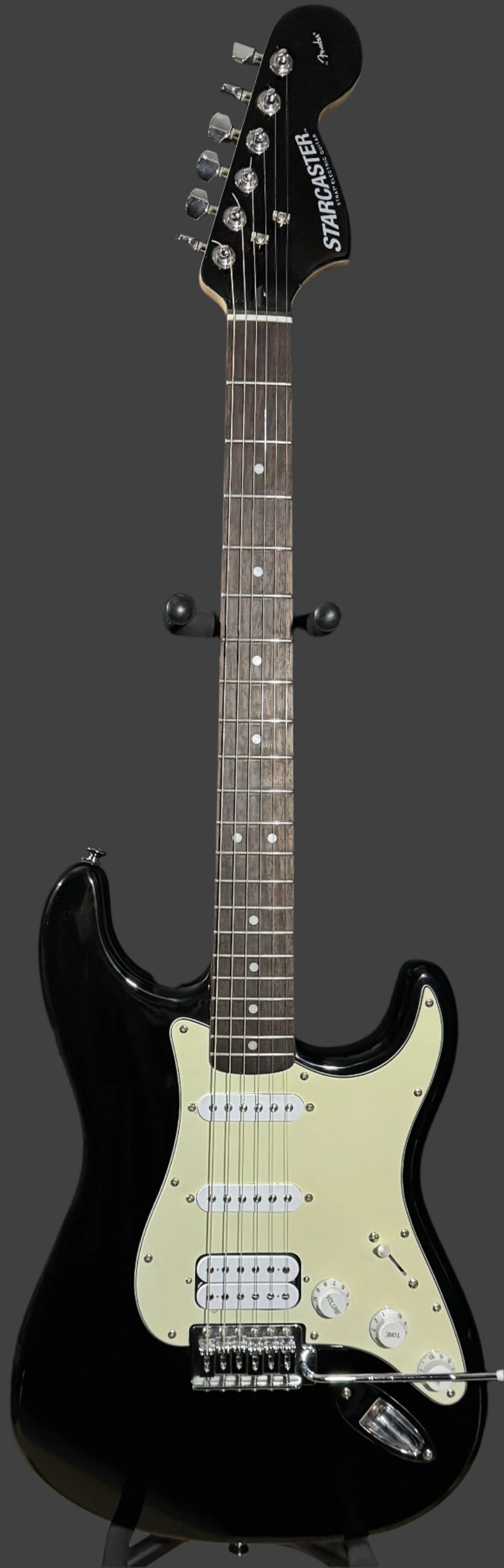 Full front of Used Starcaster by Fender Stratocaster Black TSS4892