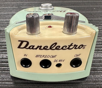 Back of Used Danelectro Cool Cat Chorus TSS4328