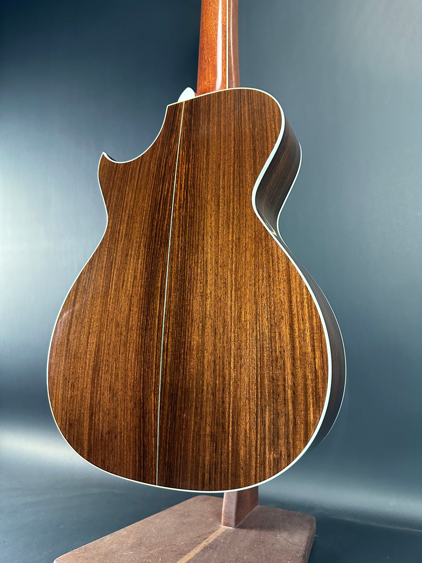 Back angle of Used 1992 Taylor 812c Florentine Cutaway.