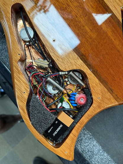 Electronics inside of Used 2000 BC Rich USA Supreme Bich.