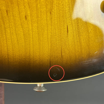 Ding on front of Used 2006 Gibson Les Paul Classic.