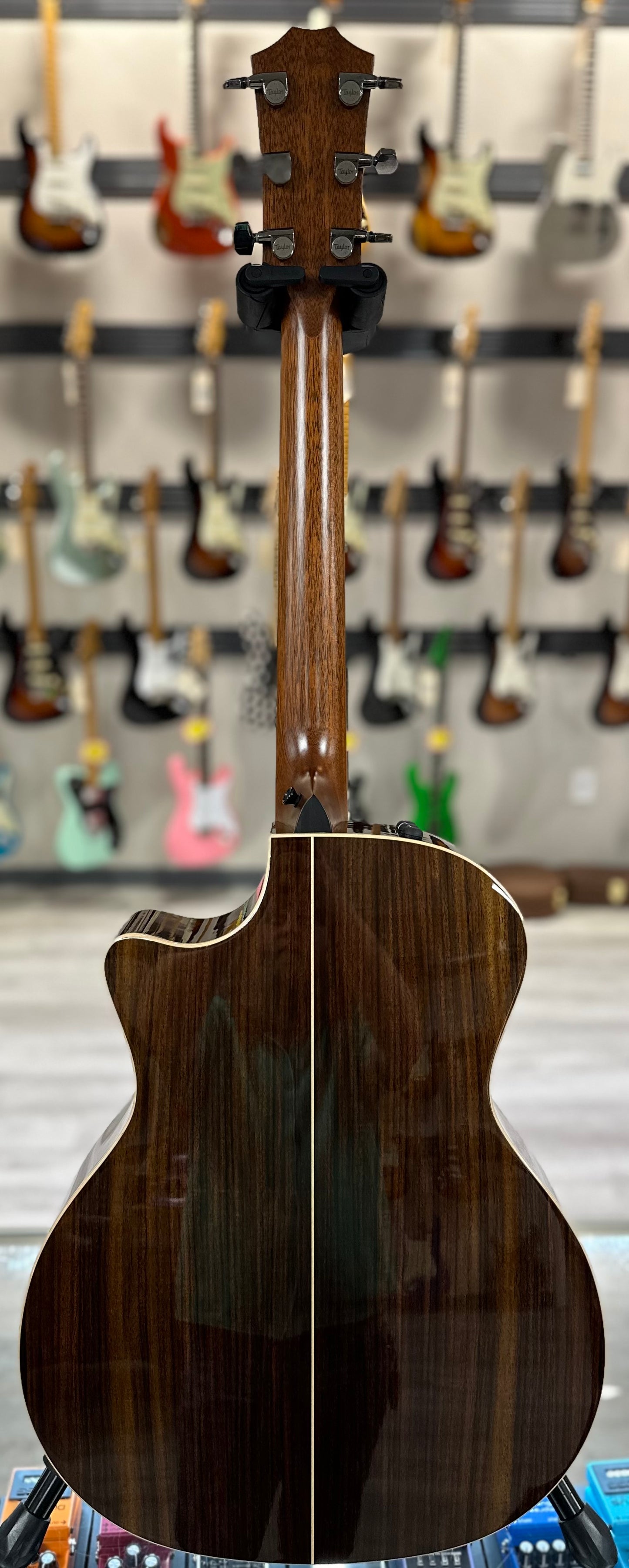 Full back of Used 2021 Taylor 814CE V Class Bracing Natural w/case TSS4096