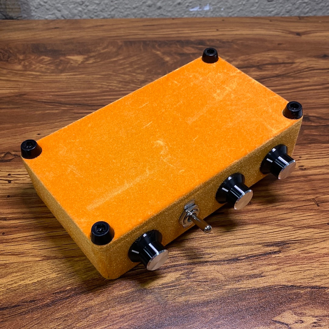 Bottom angle of Used Warm Audio Foxy Tone Box TSU16192.