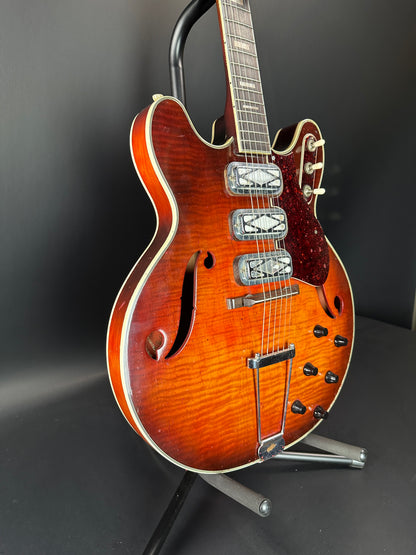 Front angle of Vintage Silvertone 1454 Doublecut Redburst.