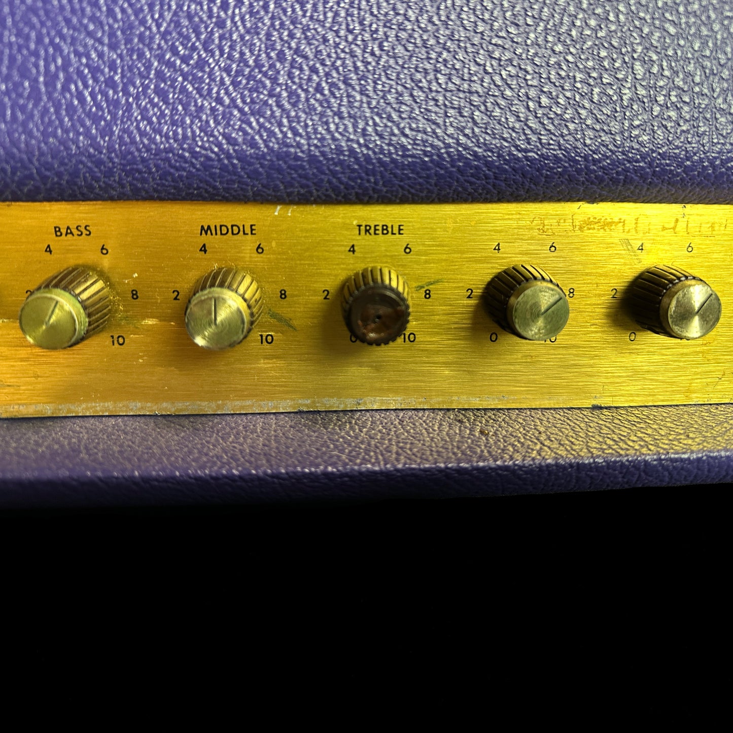 Treble knob on Vintage 1973 Marshall Plexi Purple.