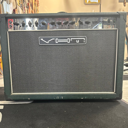 Front of Used VHT Pitbull 45 Combo w/ Cover w/ Footswitch TSS4194
