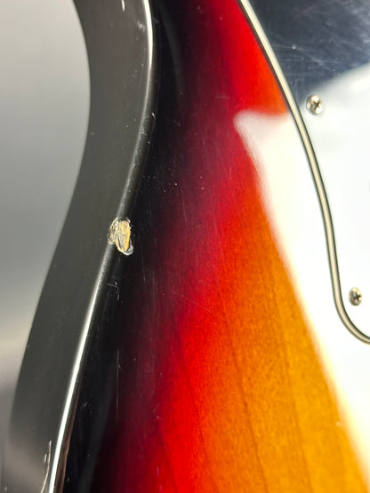 Wear on side of Used Fender Classic Series '72 Telecaster Custom 3-Color Sunburst.