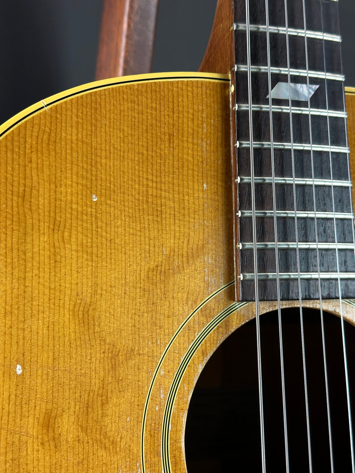 Detail on body of Vintage 1967 Epiphone Texan FT79N Natural.