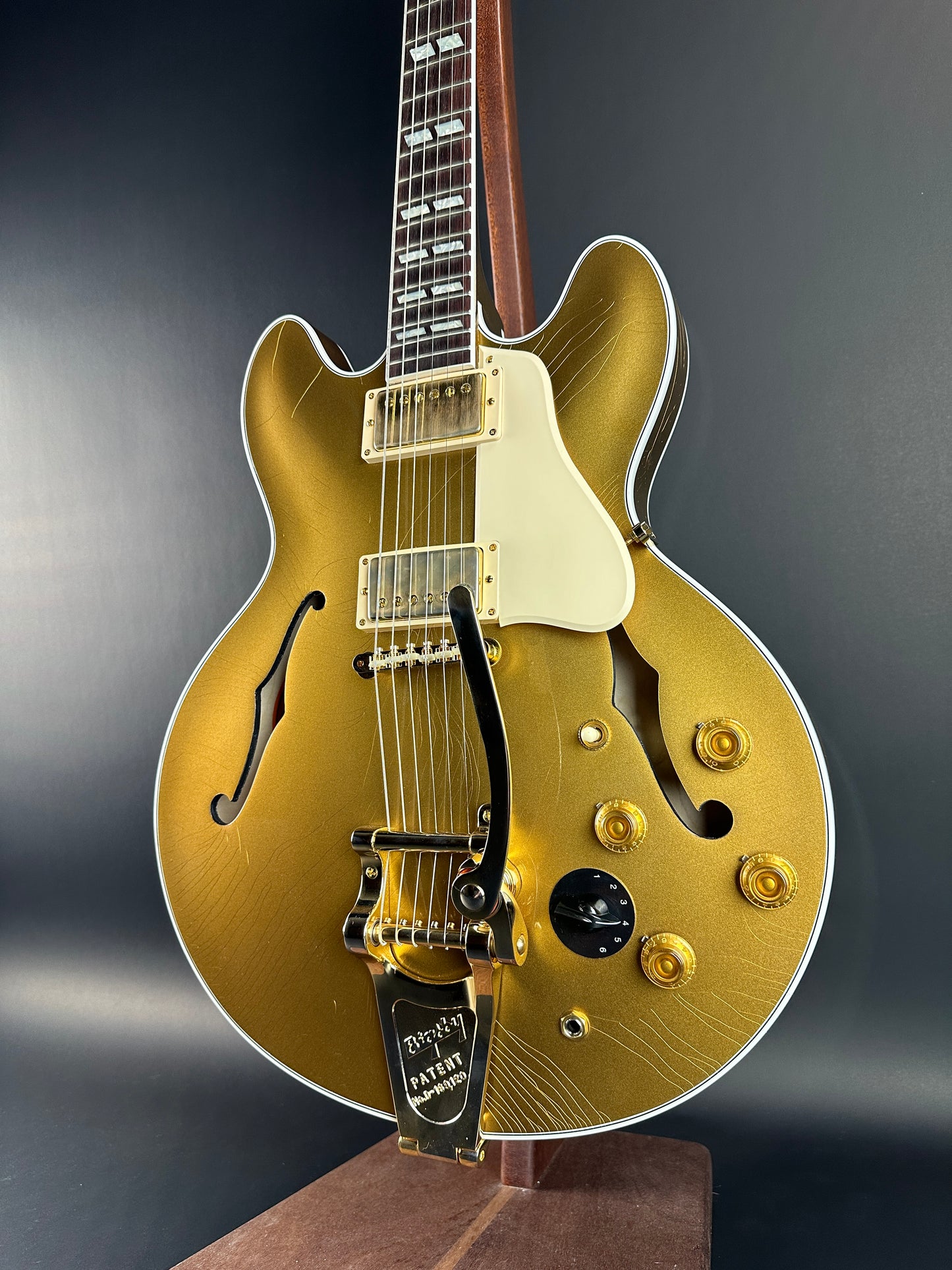 Front angle of Gibson Custom Shop M2M 1964 ES-345 Double Gold Murphy Lab Ultra Light Aged w/Bigsby.