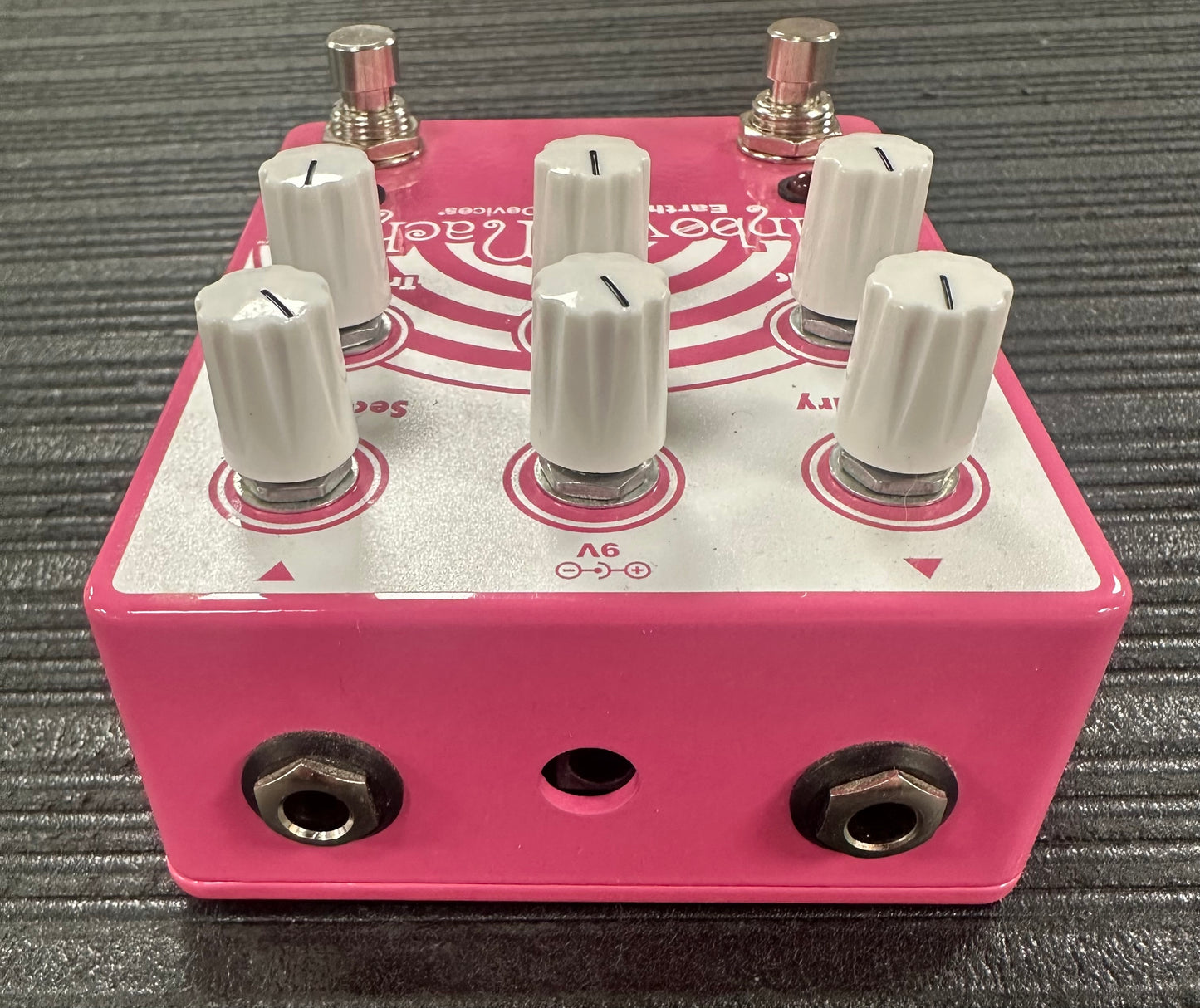 Back of Used Earthquaker Devices Rainbow Machine Polyphonic Pitch Shifting Modulator TSS4255