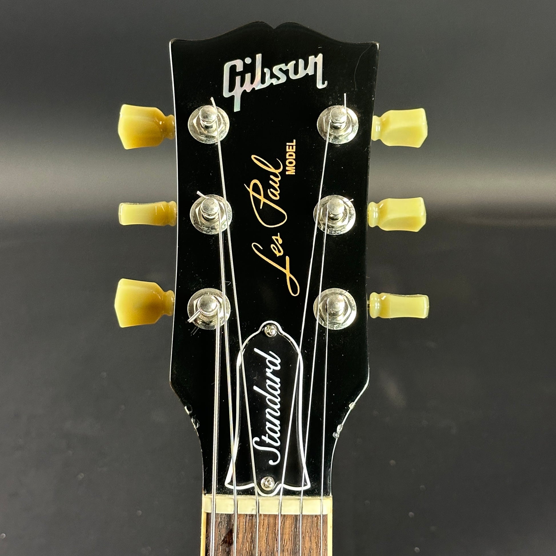 Front of headstock of Used Gibson Les Paul Standard 50s Tobacco Sunburst.