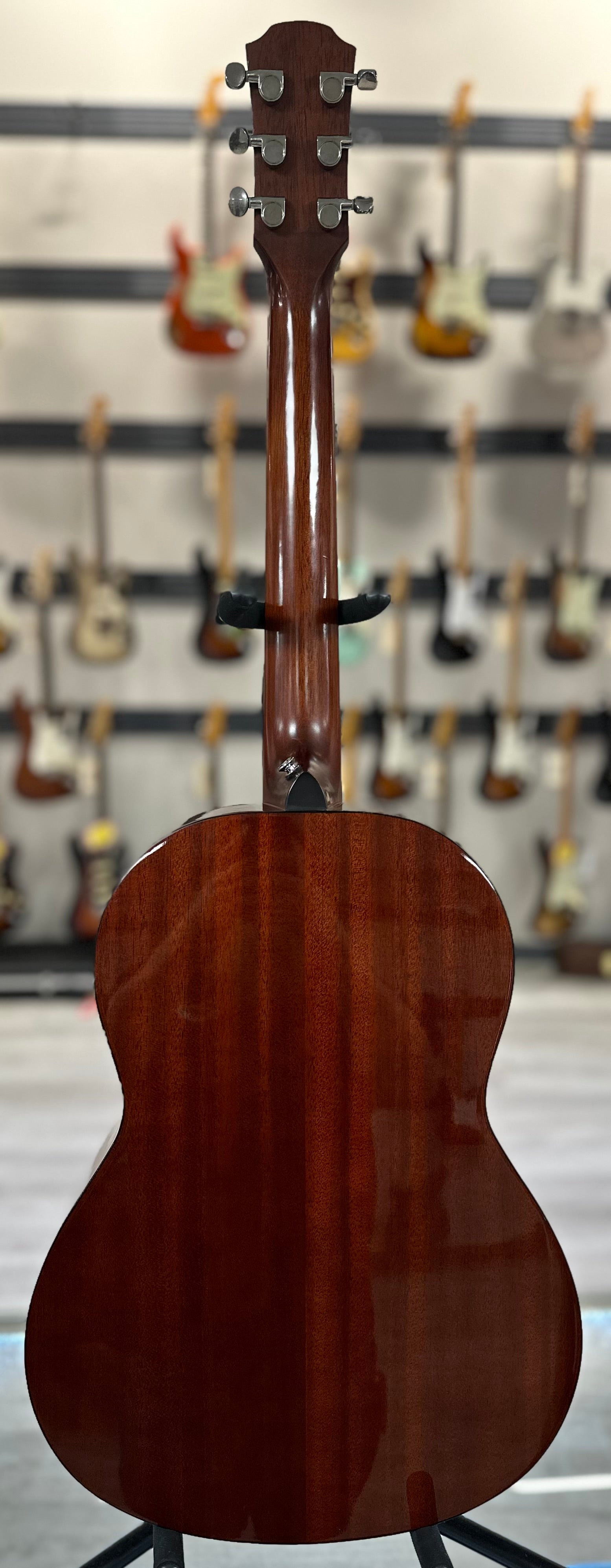 Full back of Used Yamaha CSF1M Parlor Sunburst TSS4309