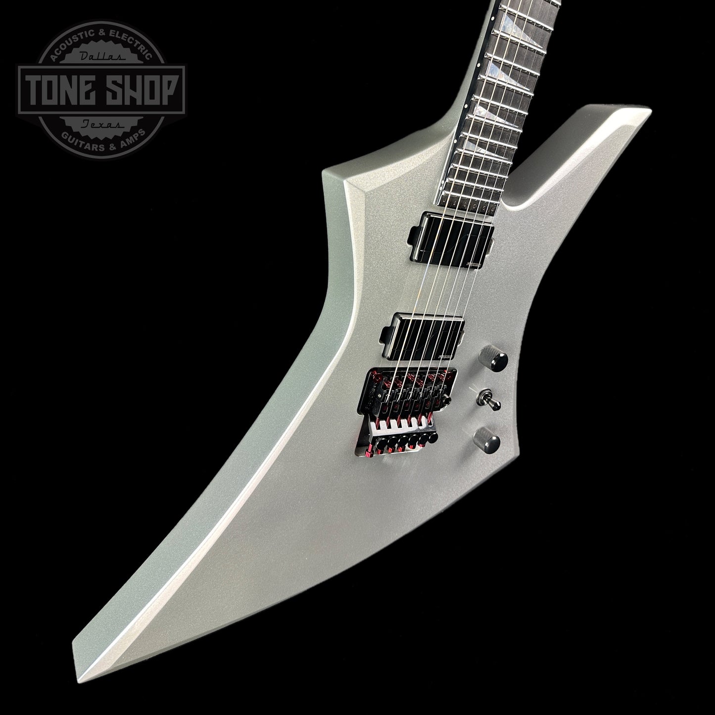 Front angle of Jackson Custom Shop KE 2H FRU ORION SILVER.