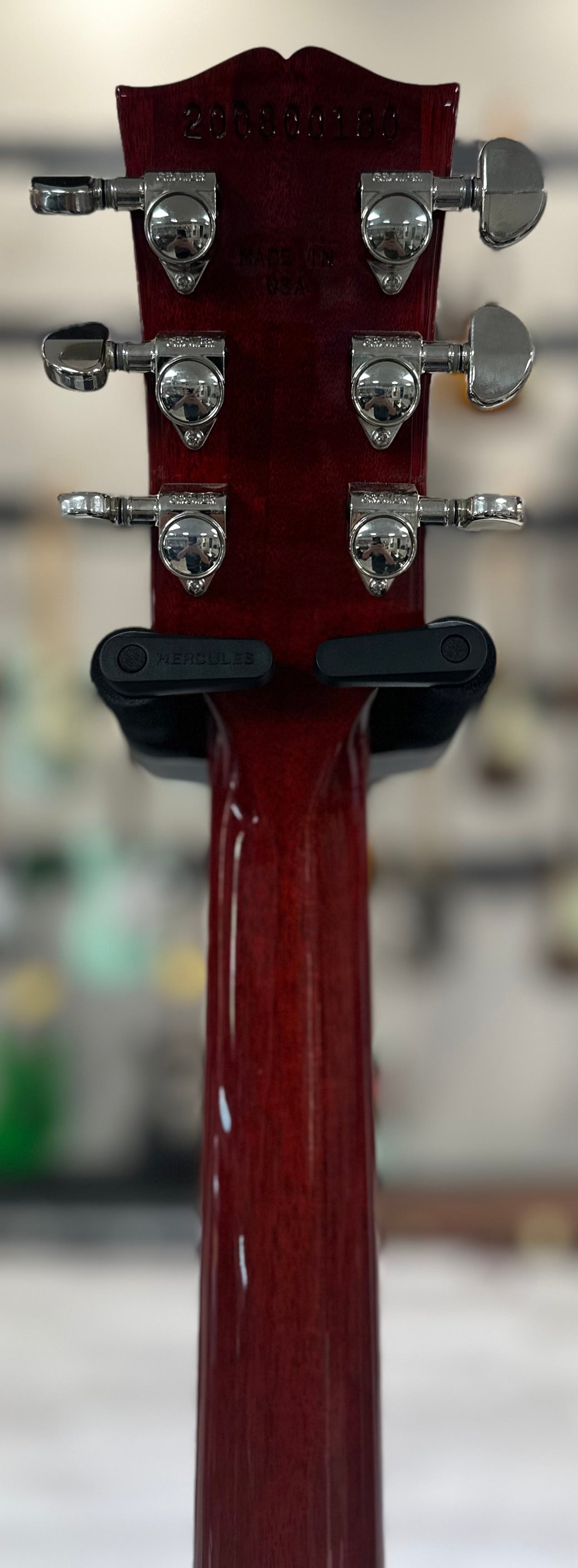 Bacck of headstock of Used 2020 Gibson Les Paul Classic Heritage Cherry Sunburst w/bag TSS4224