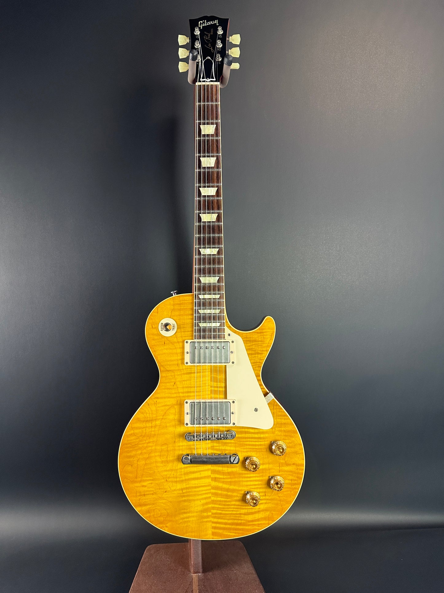 Full front of Used Gibson 1958 Reissue Les Paul VOS Lemonburst.