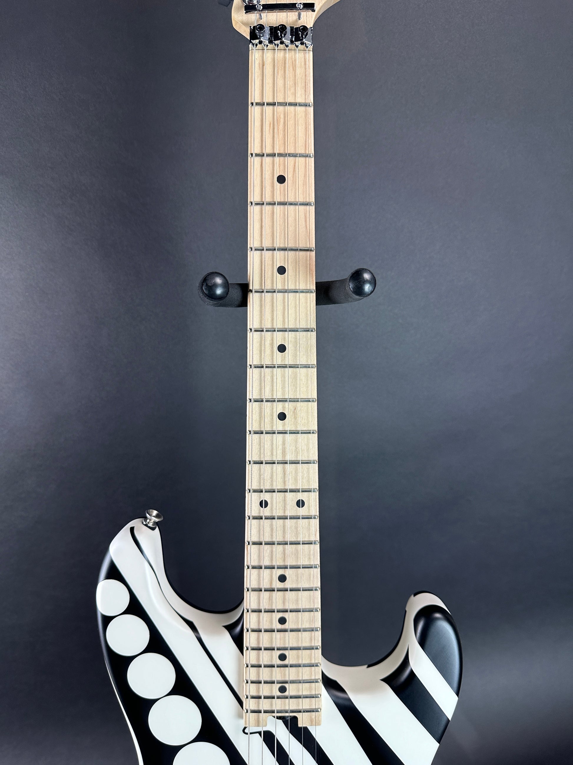 Fretboard of Used EVH Striped Series Circles Satin.