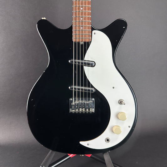 Front of Used Jerry Jones Shorthorn Baritone Black.