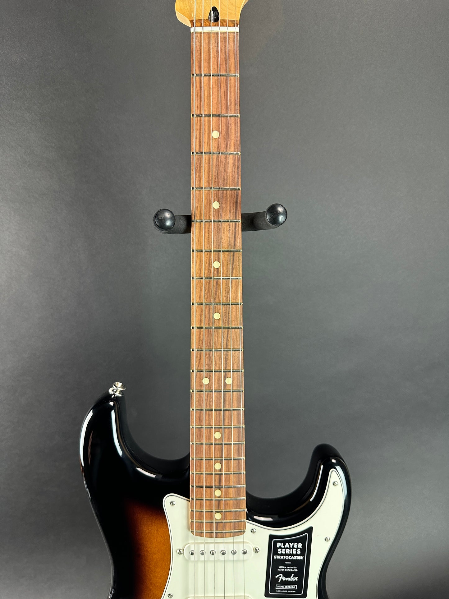 Fretboard of Used 2024 Fender Player Stratocaster Pau Ferro 2-Tone Sunburst.