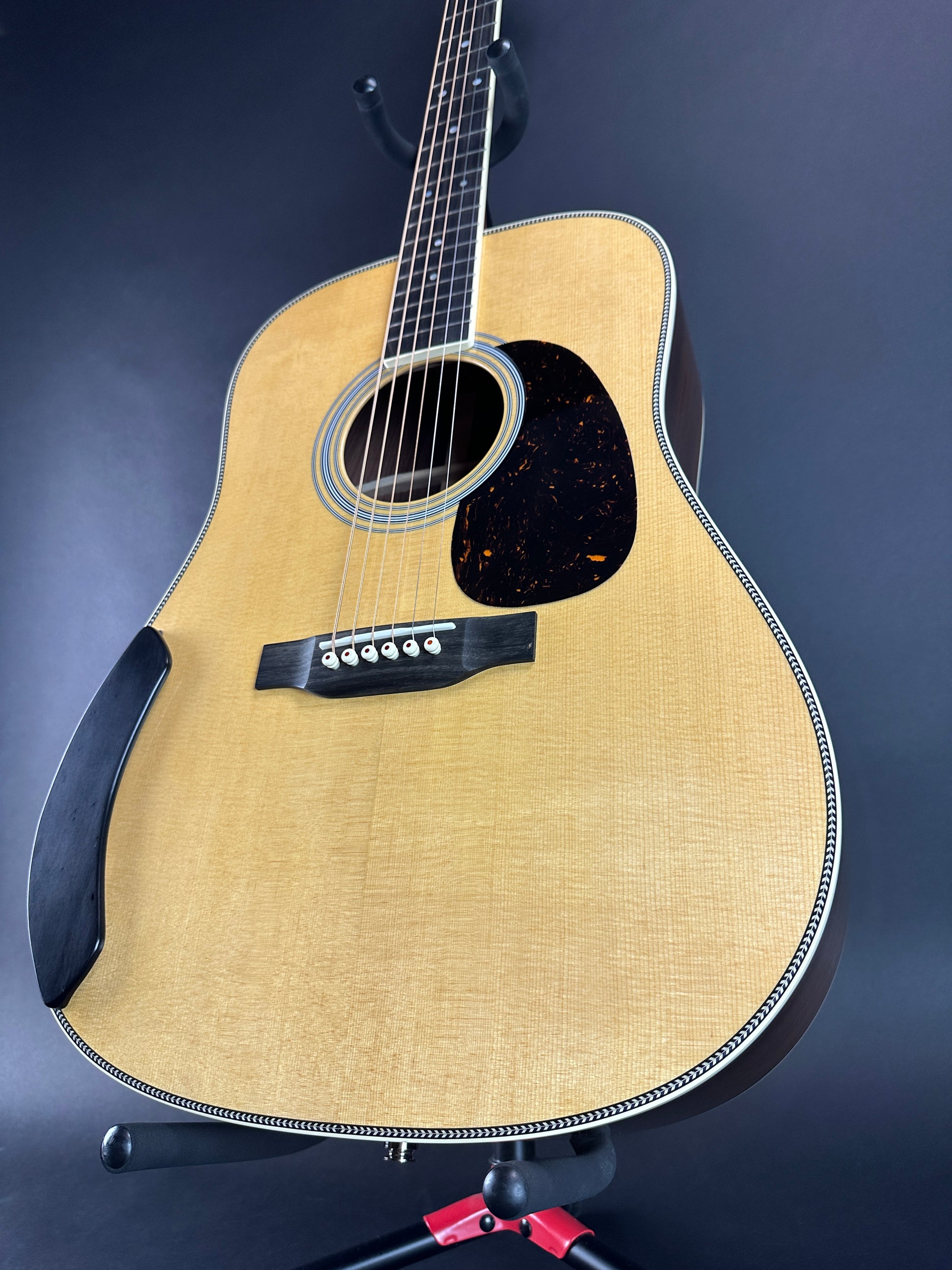 Front angle of Used Martin HD-35 Natural.