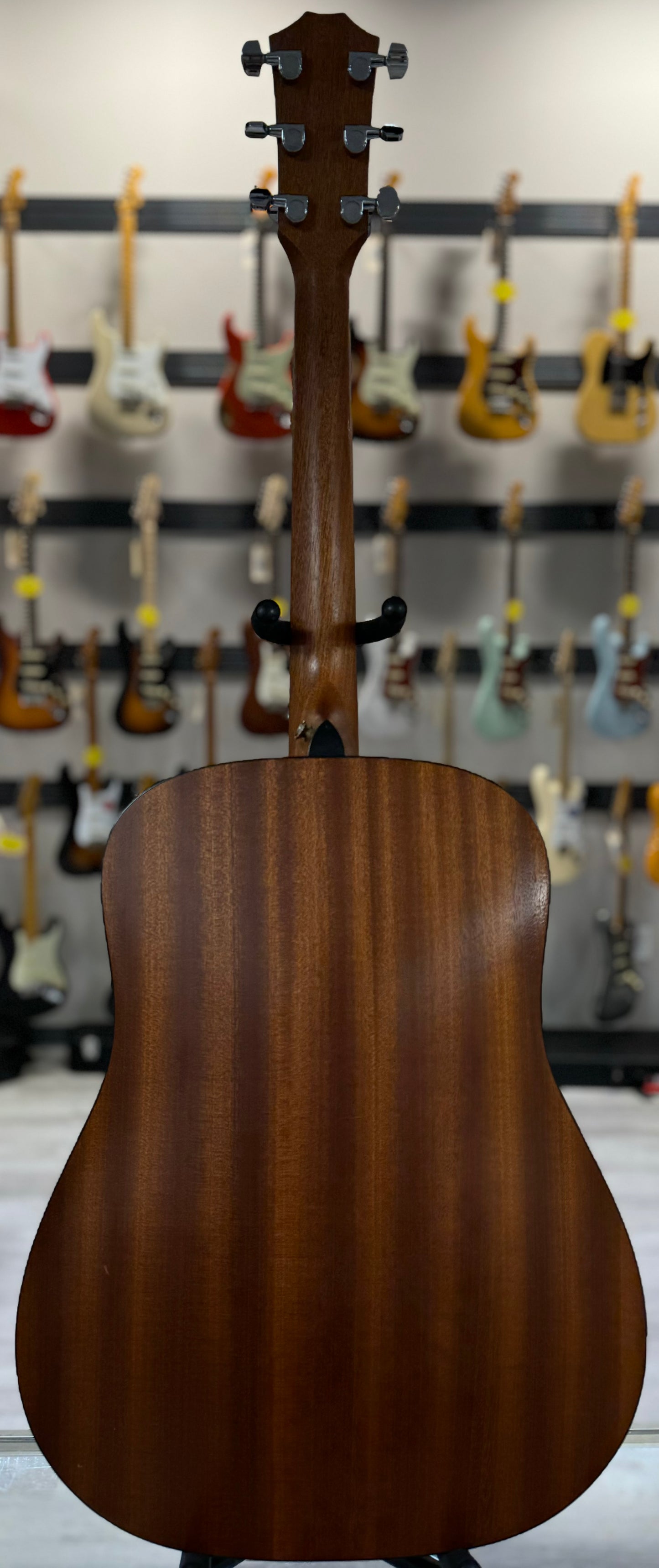 Full back of Used 2004 Taylor 110 Natural w/bag