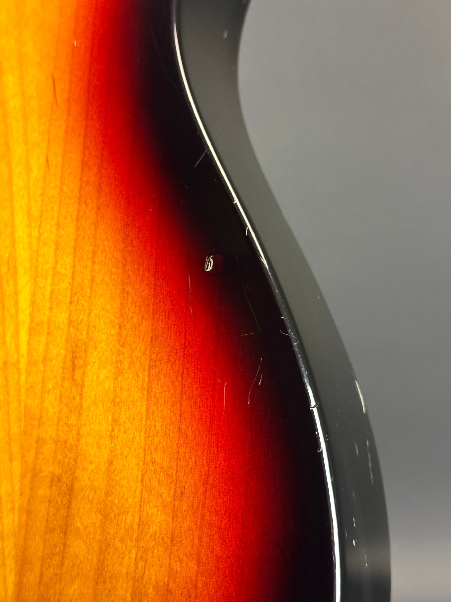 Wear on back of Used Fender Classic Series '72 Telecaster Custom 3-Color Sunburst.