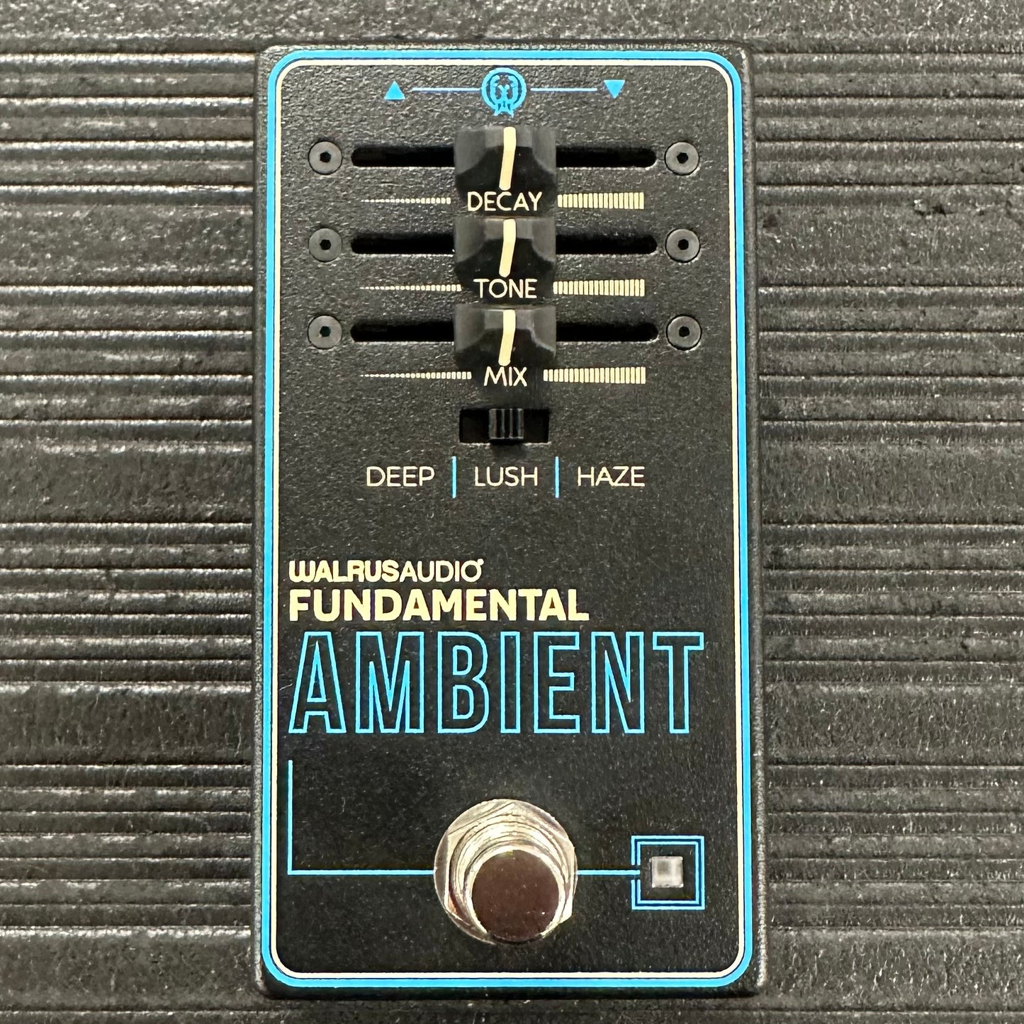 Top of Used Walrus Audio Fundamental Ambient Delay TSS4497