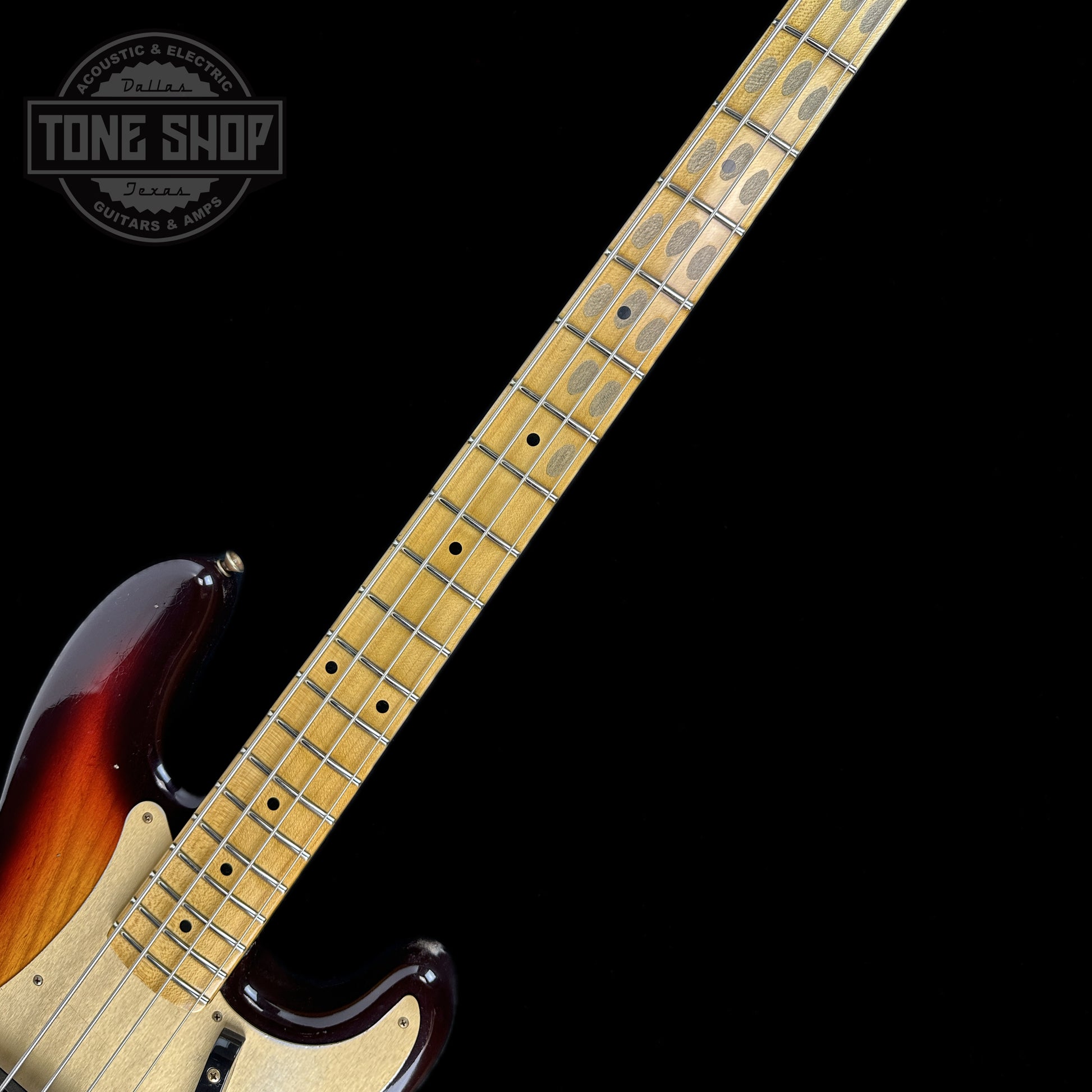 Fretboard of Fender Custom Shop Time Machine '58 Precision Bass Relic Super Faded Aged Chocolate 3 Color Sunburst.