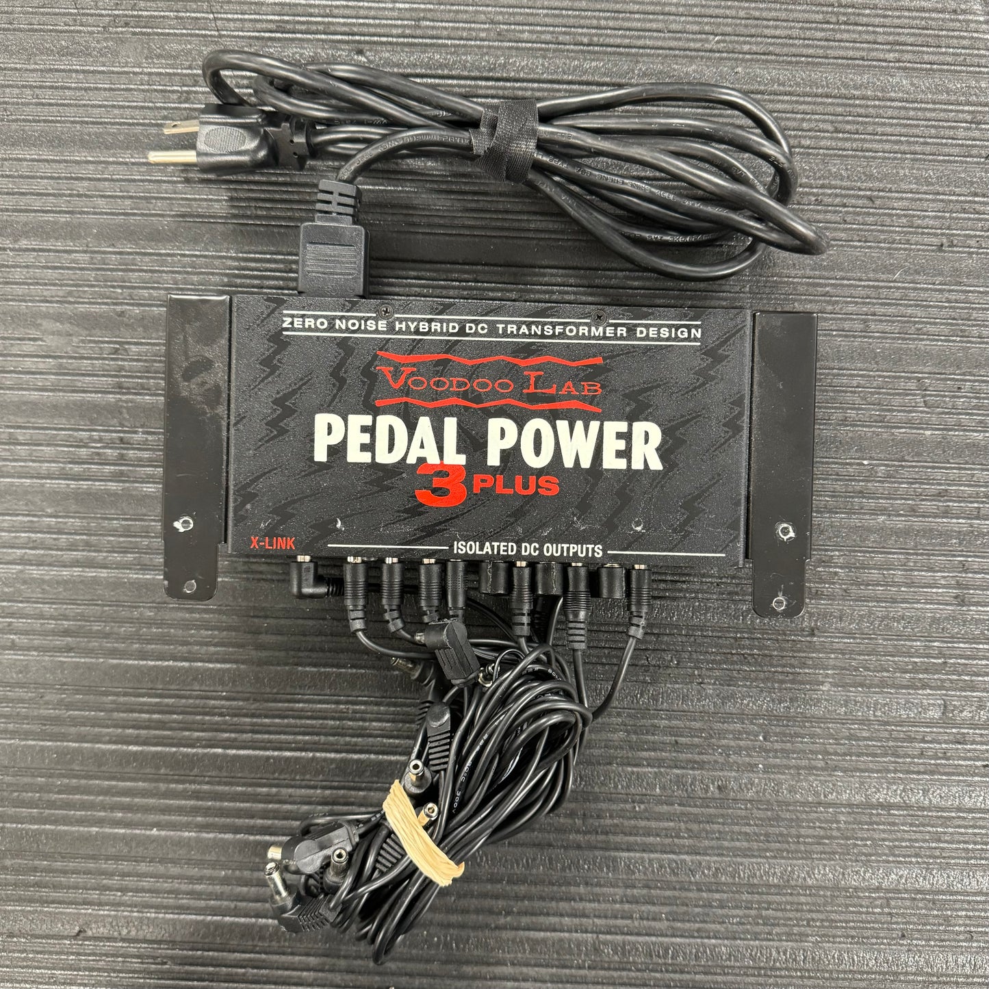 Top of Used Voodoo Lab Pedal Power 3 Power Supply