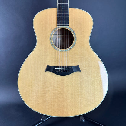 Front of Used 2006 Taylor GS Big Leaf Maple / Sitka Natural.