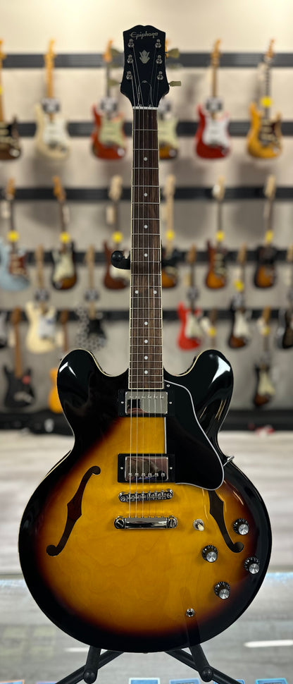 Full front of Used Epiphone Inspired By Gibson ES-335 Sunburst TSS4507