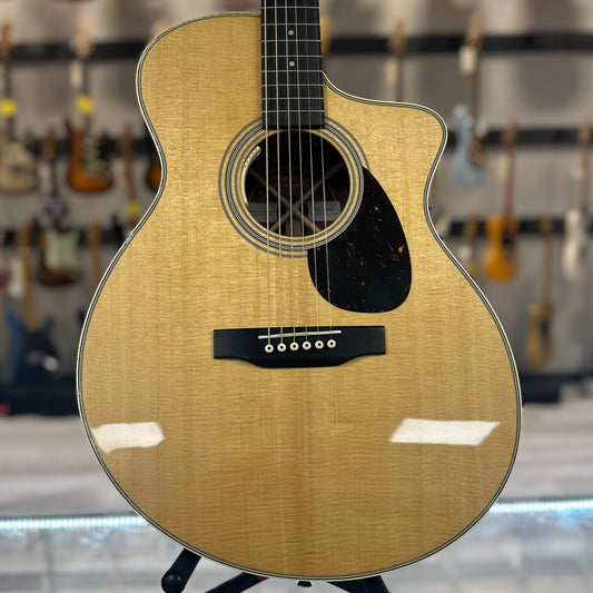 Used Martin SC-28E Natural w/case TSS4651