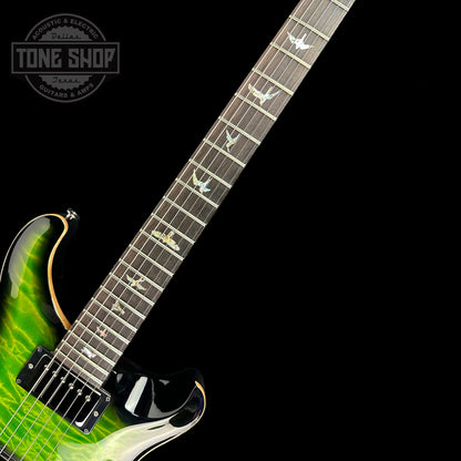 Fretboard of PRS Wood Library DGT Eriza Verde Smokeburst Quilt 10 Top.