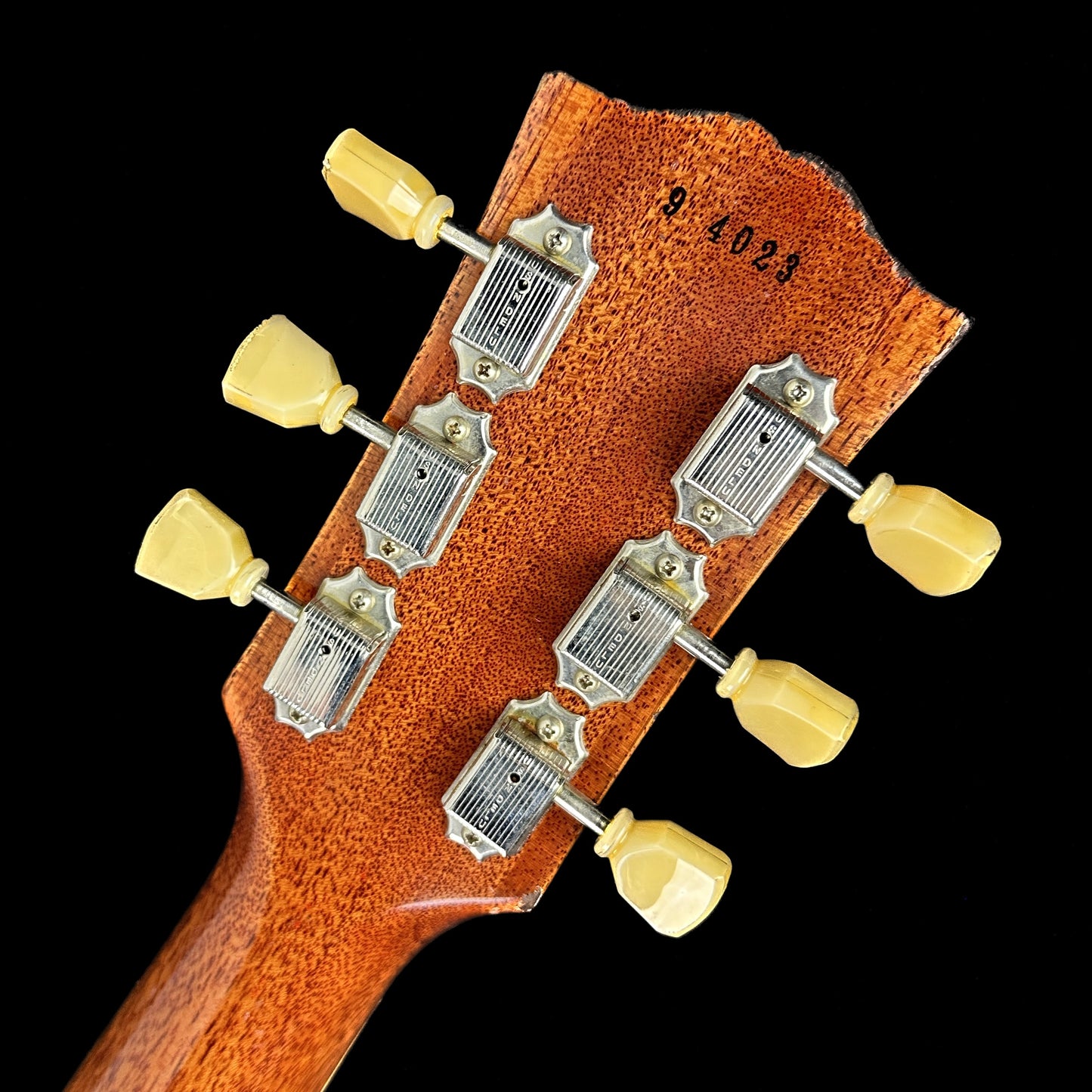 Back of headstock of Gibson Custom Shop 59 Les Paul Standard Brazilian RW Tom's Tea Murphy Lab Heavy Aged NH.