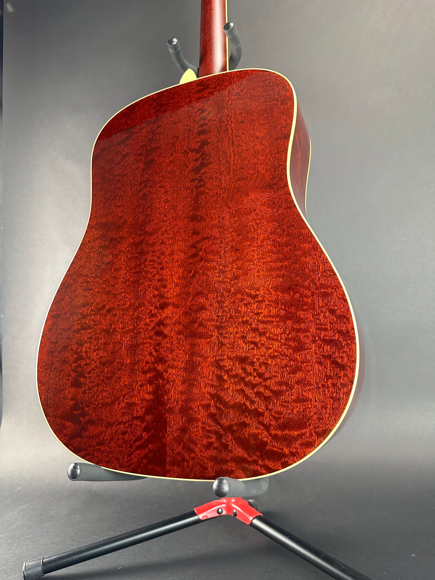 Back angle of Used Taylor XXV-DR 25th Anniversary.